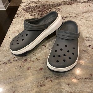 Mens Gray Crocs size 9 (women size 11)